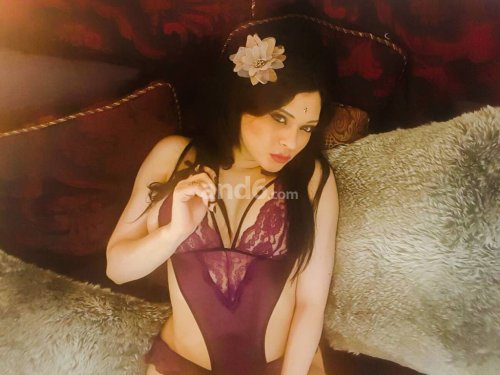 Sland escorts